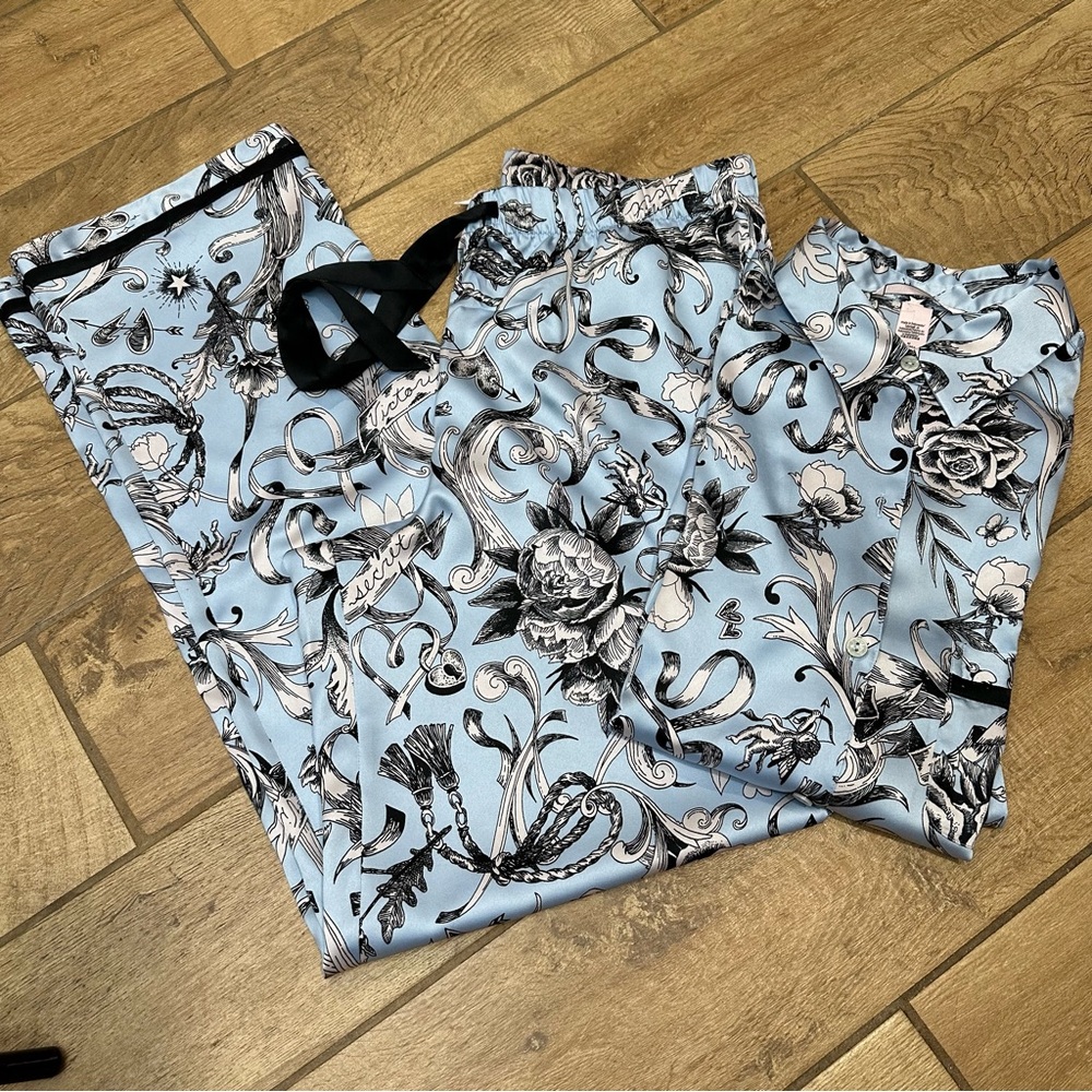 Victorias Secret Satin Pajama Set Button Down Top & Bottoms  M Blue Printed